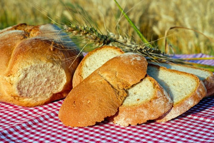 Как испечь домашний хлеб в духовке