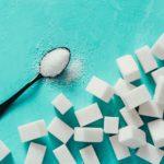 Сахар: как выбрать и в каком количестве  употреблять без вреда здоровью