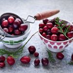 Журавлина: користь, шкода та як використовувати ягоду